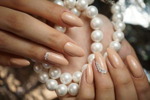 MANICURE-HYBRYDOWY