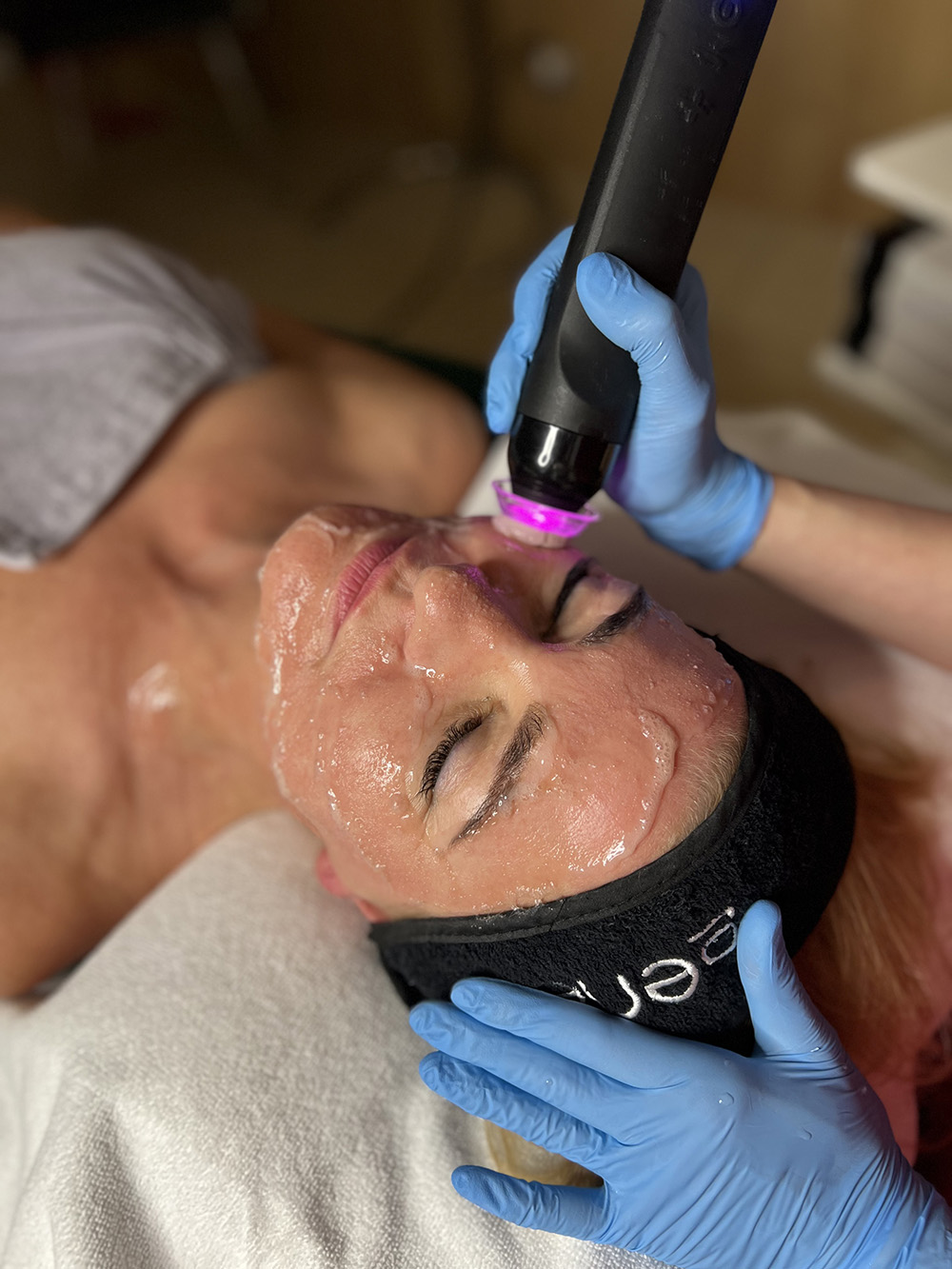 Beauty Center Medical Wellness SPA GeneoX pion